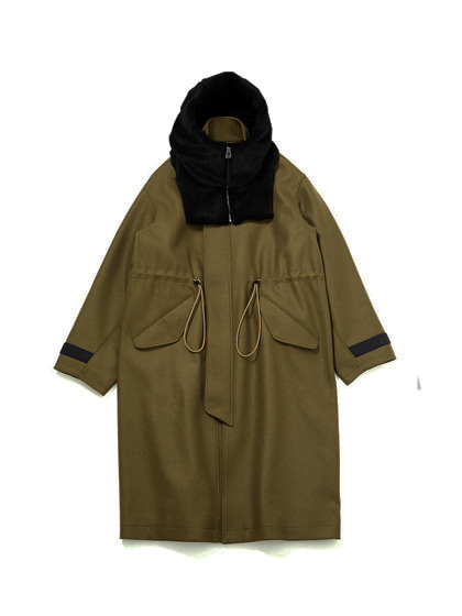 소이_ Army Coat With Removable Hoodie [Khaki]