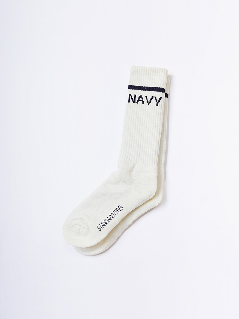 스탠다드타입스_ Navy Socks [White]